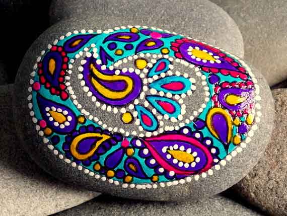 آموزش نقاشی روی سنگ